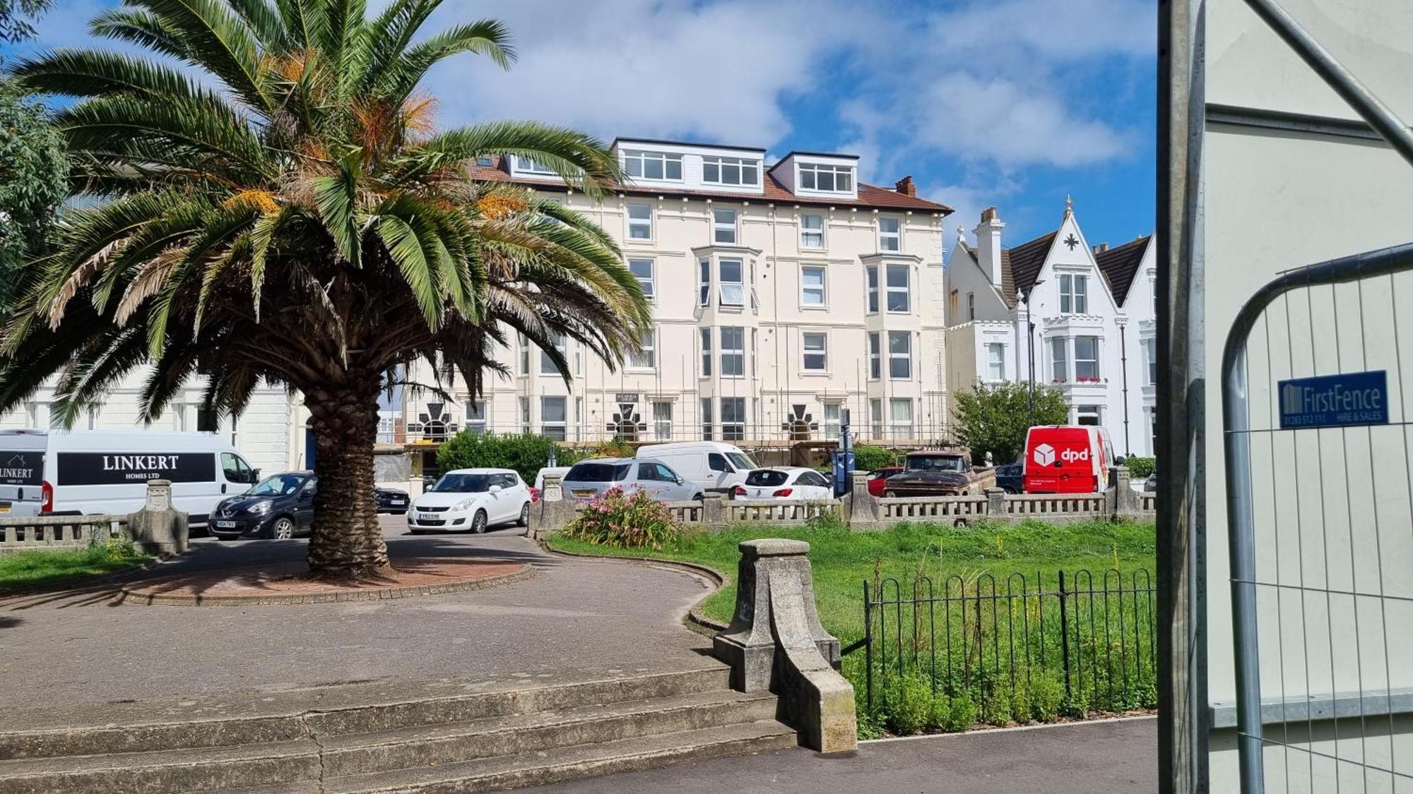 Southsea Escape - Coastal Holiday Apartment - 2 Double Bedrooms Portsmouth Exteriör bild